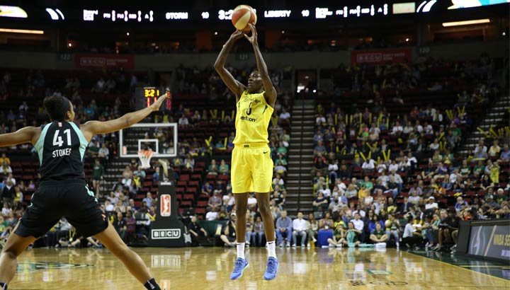 Storm Caps Regular Season With 84-68 Win Over Dallas